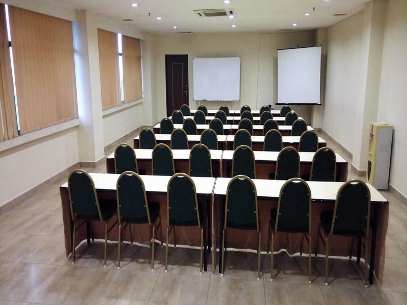 סונגאי בולוה Hotel Sri Sutra - Bandar Sri Damansara מראה חיצוני תמונה